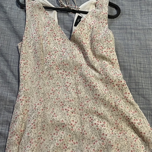 Ivory Floral Print Sleeveless Midi Dress - Picture 11 of 11